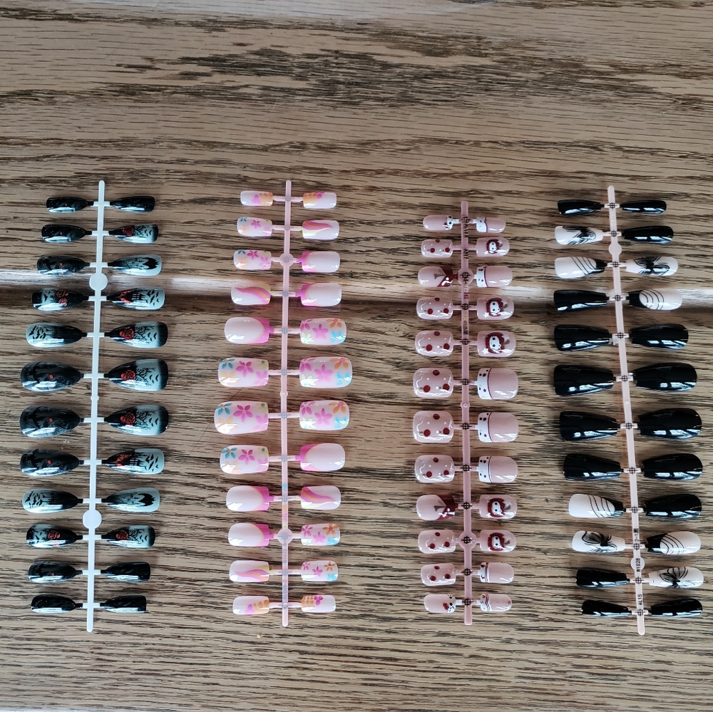 4 Sets Press-On Acrylic Nails Full Cover Pre-Designed No Glue Included